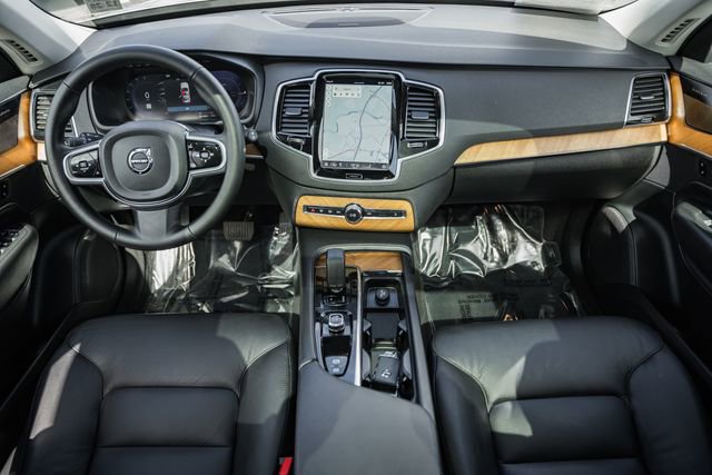 Used 2024 Volvo XC90 T8 Plus w/ Protection Package Premier image 20