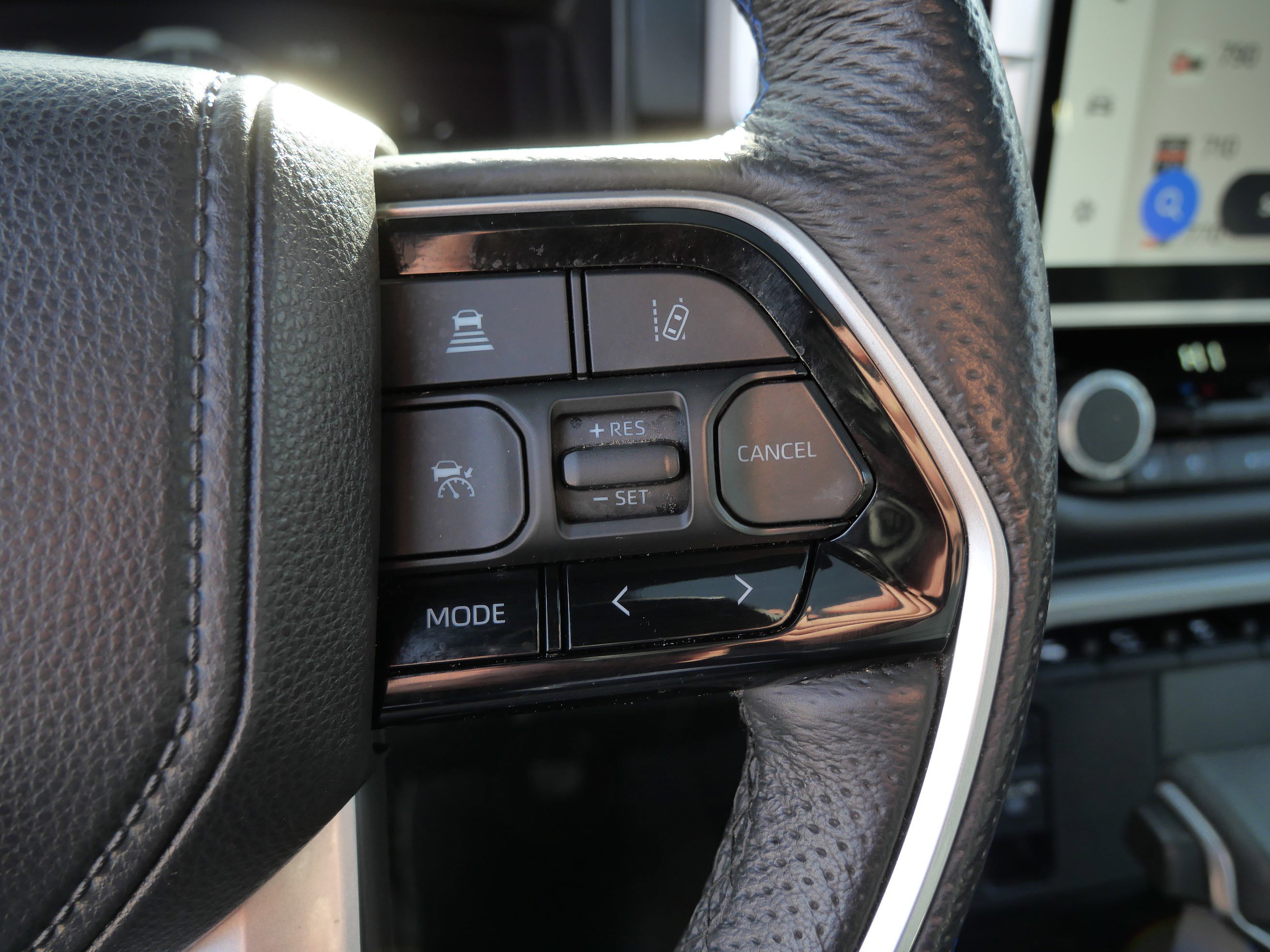 Used 2025 Toyota Tundra Platinum image 28