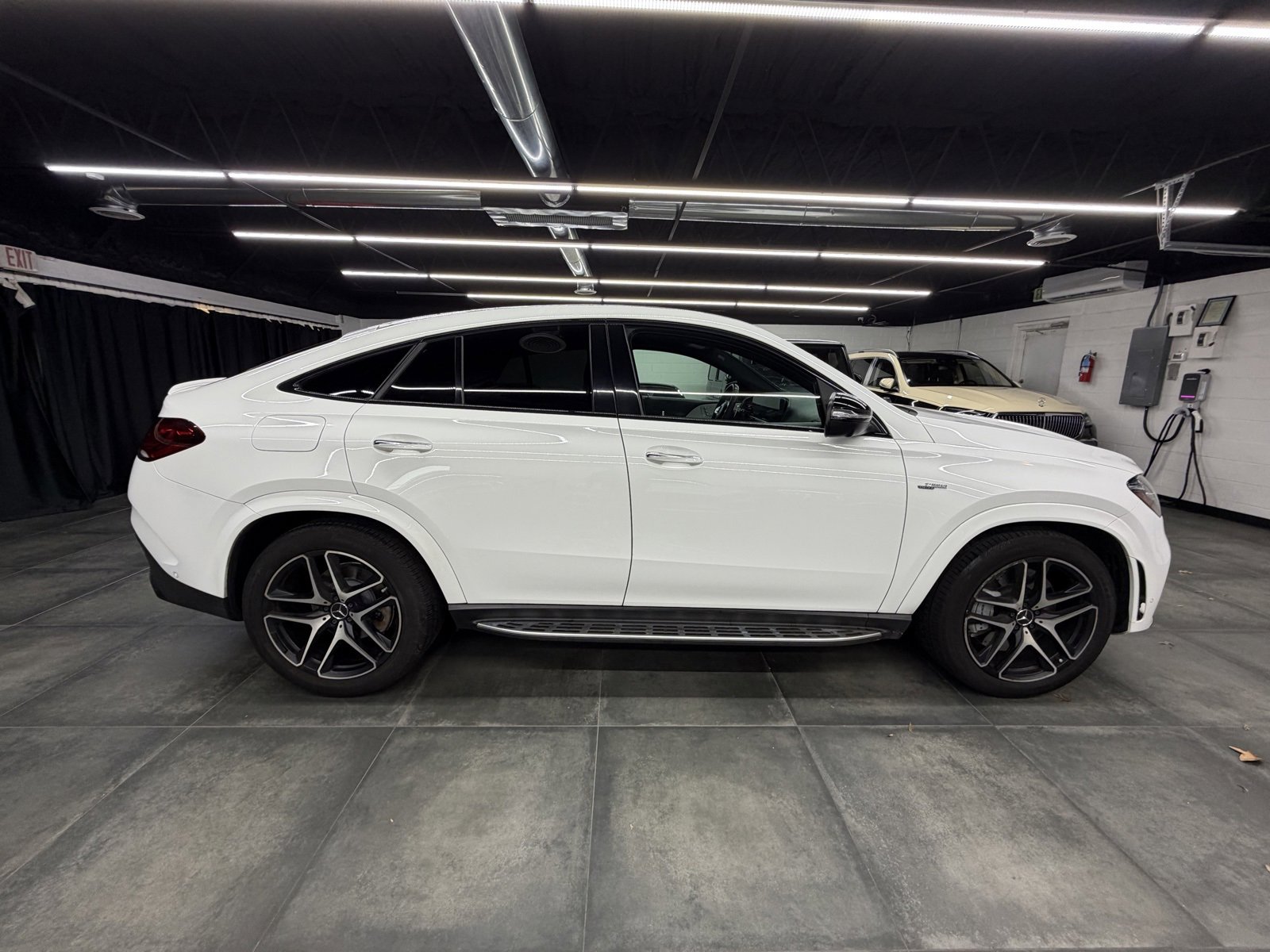 Used 2021 Mercedes-Benz GLE 53 AMG GLE 53 AMG image 8