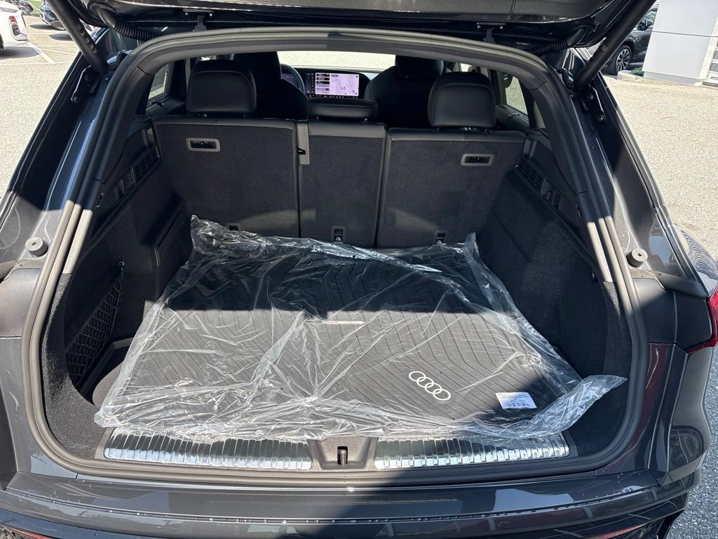 New 2026 Audi SQ5 Premium Plus AWD/4WD image 35