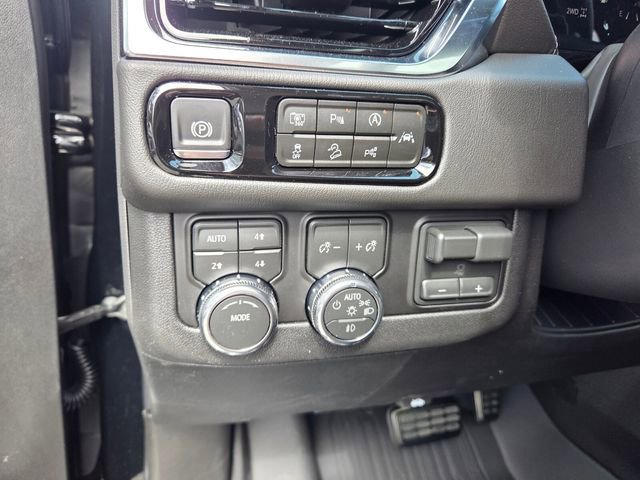 New 2026 GMC Yukon XL Denali w/ Denali Reserve Package AWD/4WD image 24