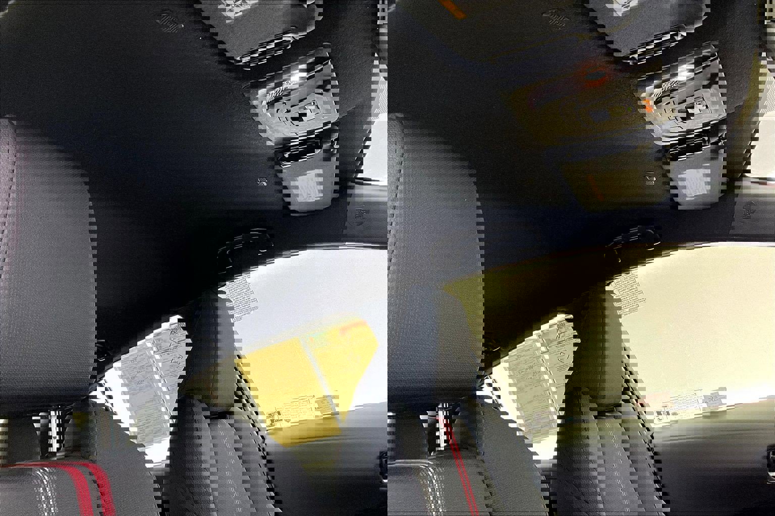 Used 2024 Toyota Corolla SE image 24