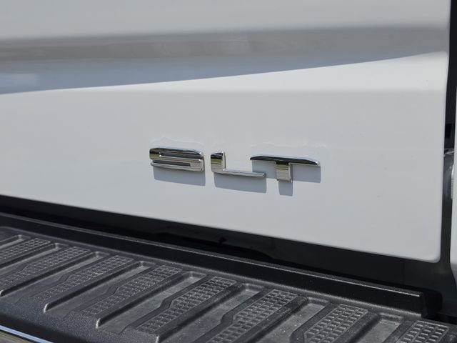 Used 2025 GMC Sierra 1500 SLT AWD/4WD image 12