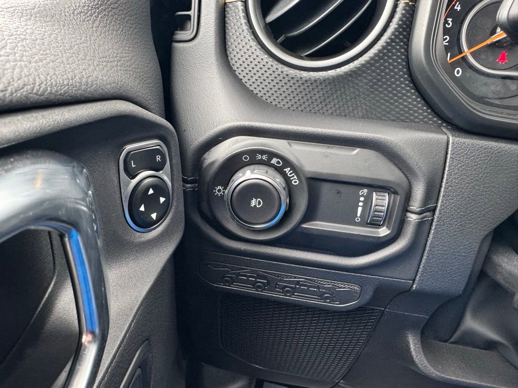 New 2025 Jeep Wrangler Unlimited Rubicon 392 image 25