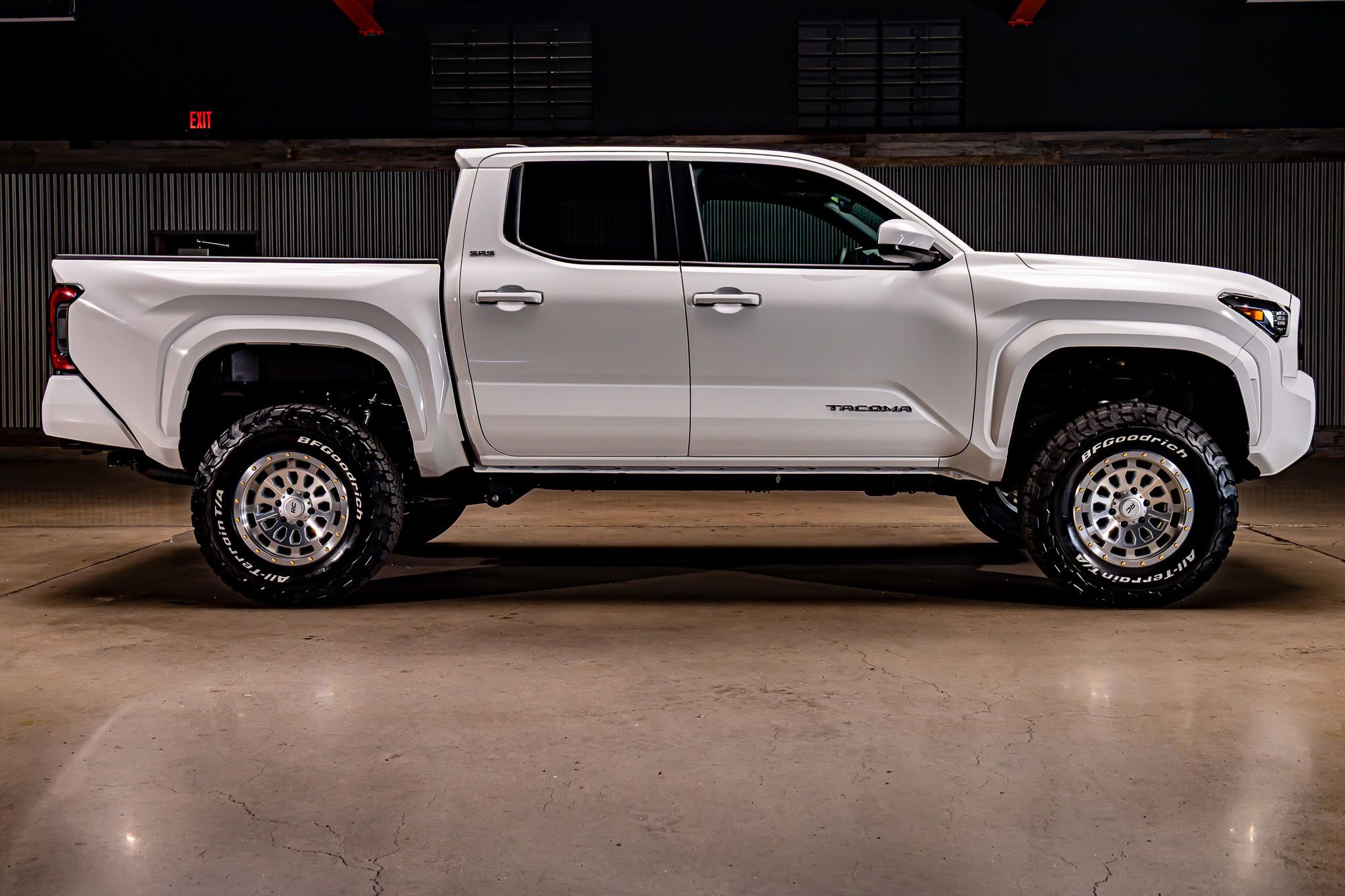 Used 2026 Toyota Tacoma SR5 image 10