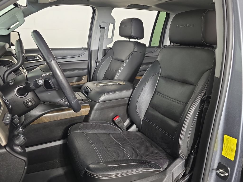 Used 2018 GMC Yukon XL Denali w/ Denali Ultimate Package AWD/4WD image 26