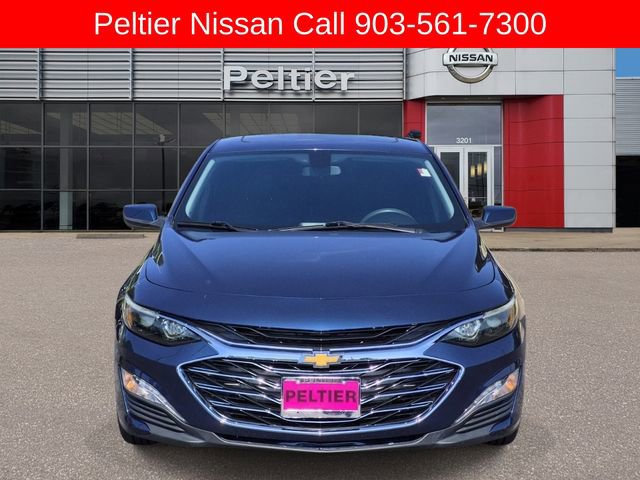 Used 2022 Chevrolet Malibu LT FWD image 2