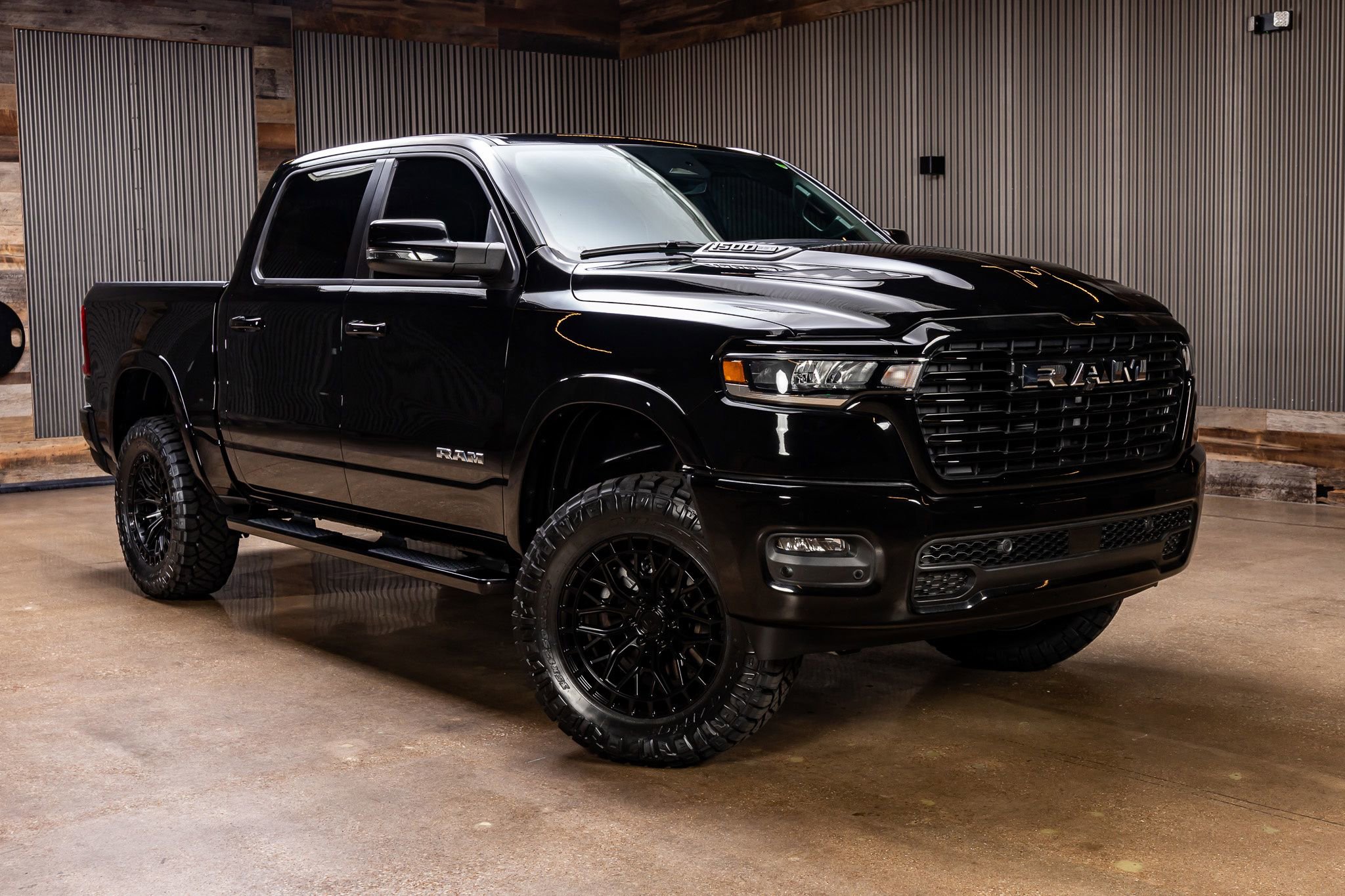 Used 2025 RAM 1500 Laramie w/ Sport Appearance Package