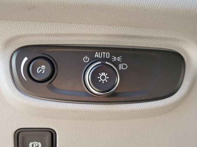 Used 2023 GMC Terrain SLE w/ Driver Convenience Package AWD/4WD image 9