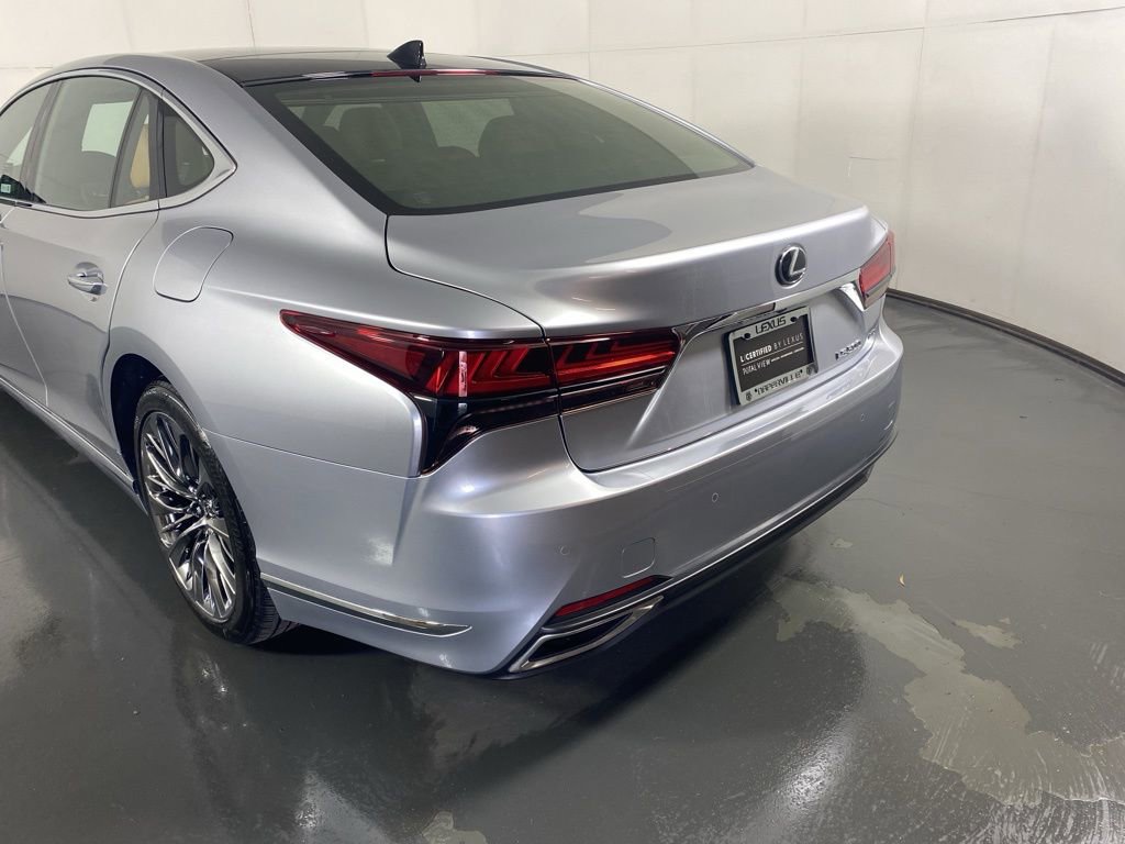 Certified 2023 Lexus LS 500 AWD w/ Interior Upgrade Package image 9