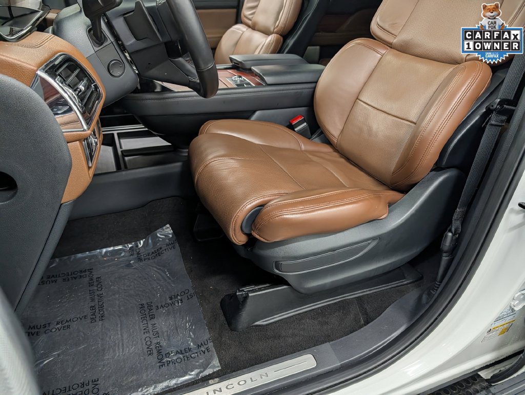 Used 2024 Lincoln Navigator Reserve AWD/4WD image 13