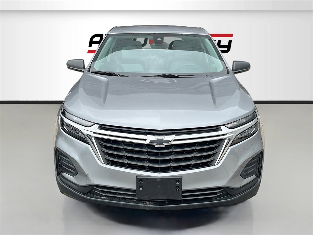 Used 2024 Chevrolet Equinox LS image 2