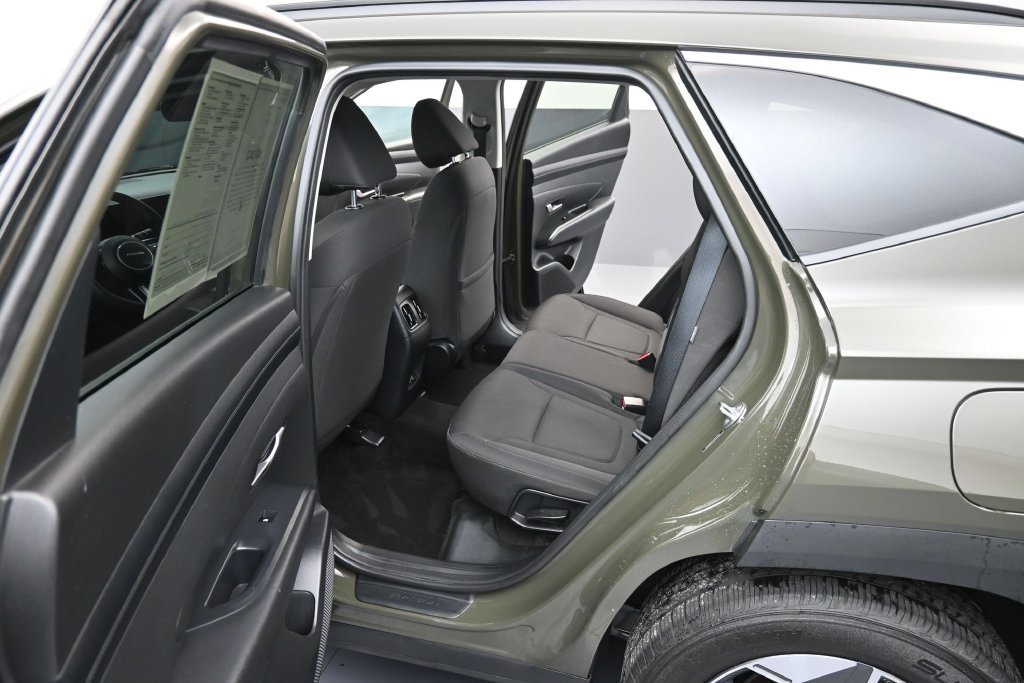 Certified 2025 Hyundai Tucson SEL FWD image 11