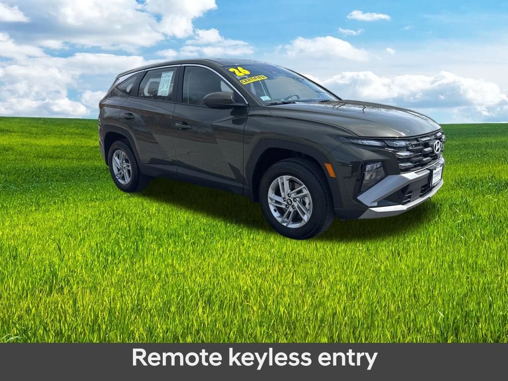 Certified 2026 Hyundai Tucson SE image 4