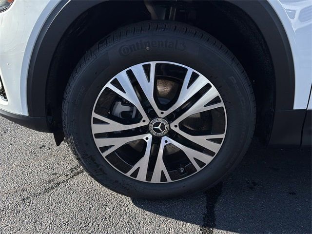 New 2026 Mercedes-Benz GLB 250 image 9