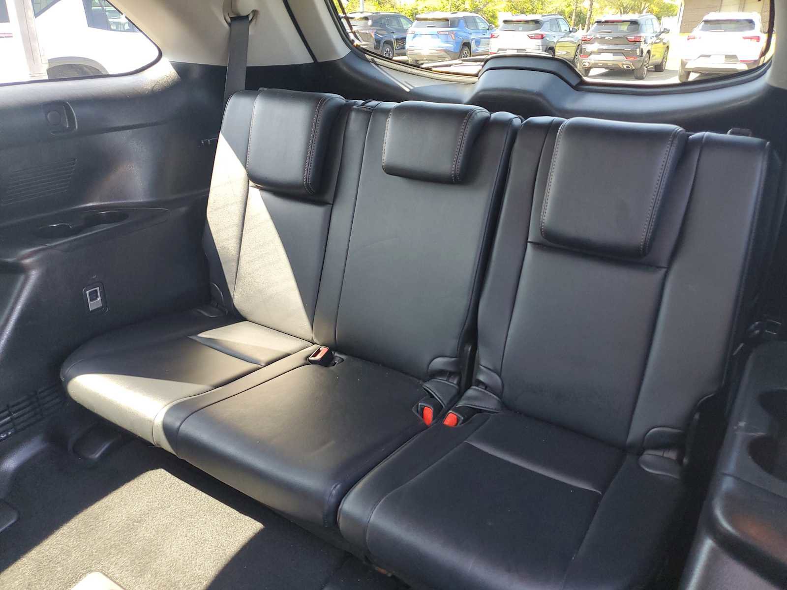 Used 2017 Toyota Highlander XLE image 13