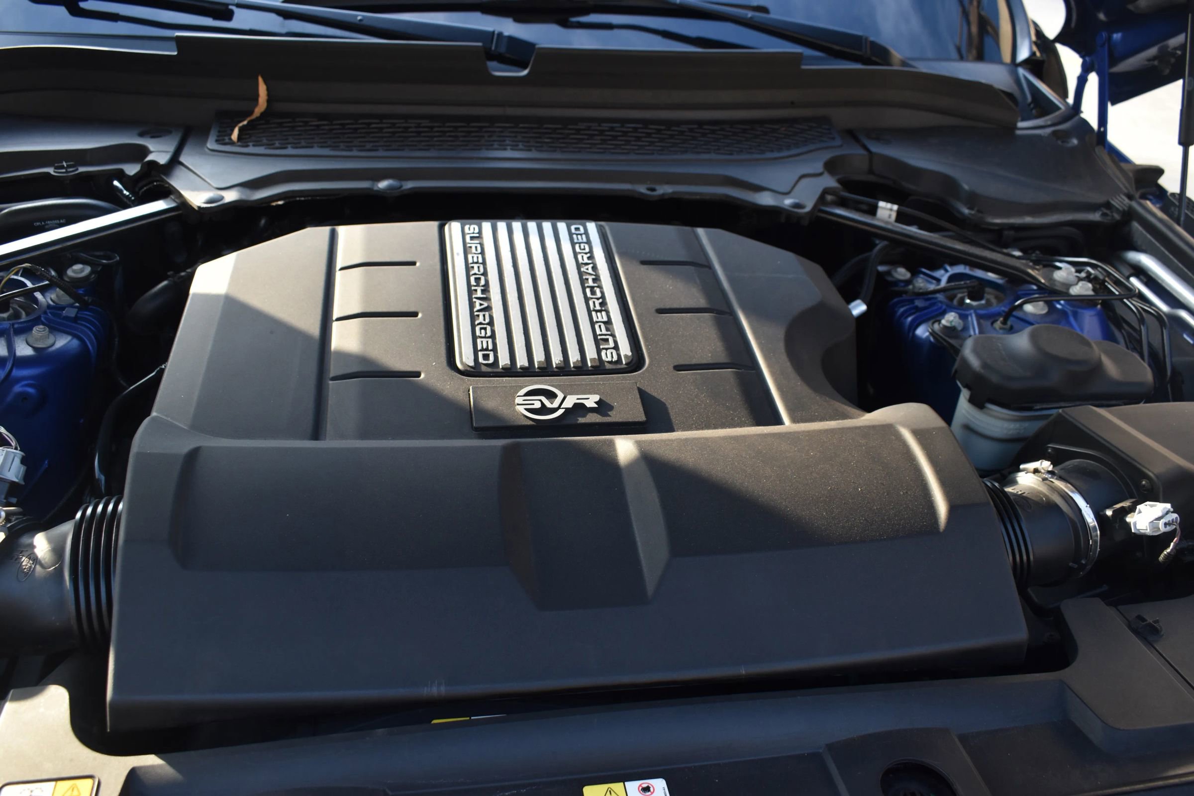 Used 2017 Land Rover Range Rover Sport SVR image 14