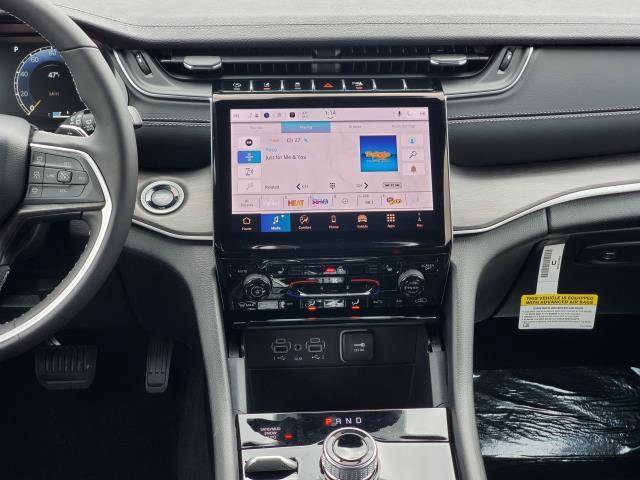 New 2025 Jeep Grand Cherokee Limited image 23