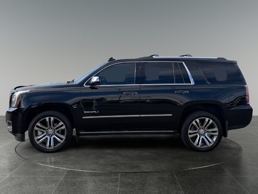 Used 2019 GMC Yukon Denali w/ Denali Ultimate Black Edition AWD/4WD image 6