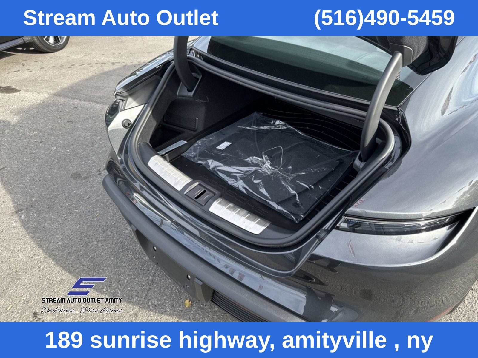 Used 2023 Porsche Taycan 4S AWD/4WD image 17