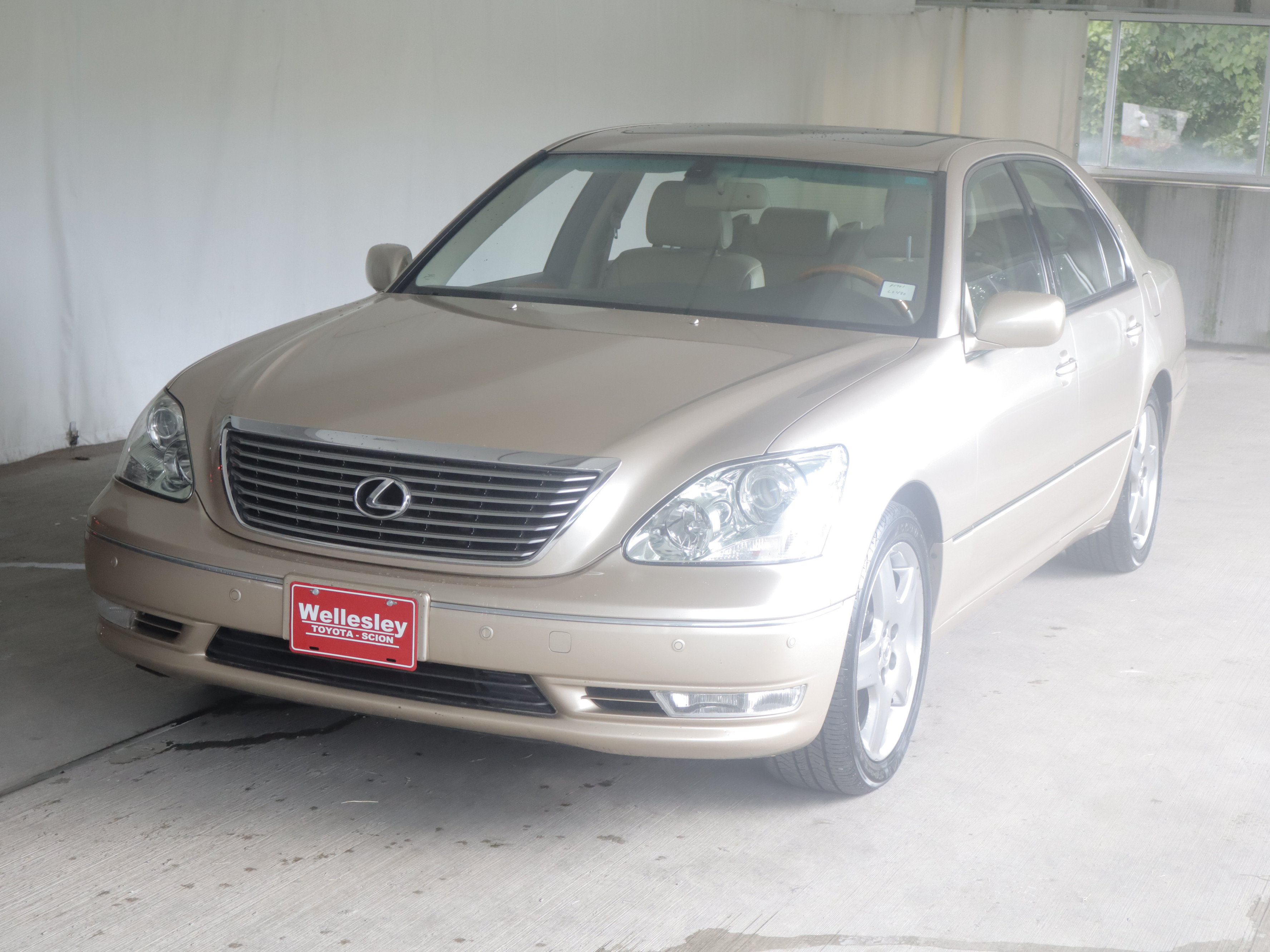 Used 2005 Lexus LS 430 RWD image 24