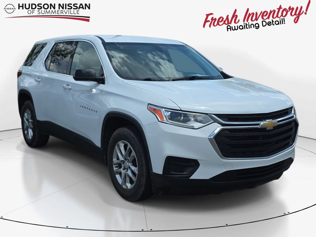Used 2018 Chevrolet Traverse LS w/ LPO, Floor Liner Package FWD video 1