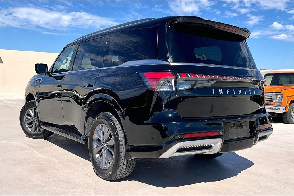 Used 2025 INFINITI QX80 Pure w/ Cargo Package AWD/4WD image 4