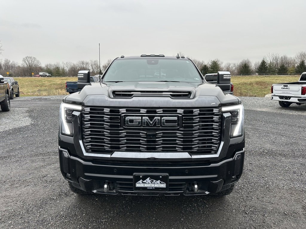 Used 2024 GMC Sierra 3500 Denali Ultimate image 12
