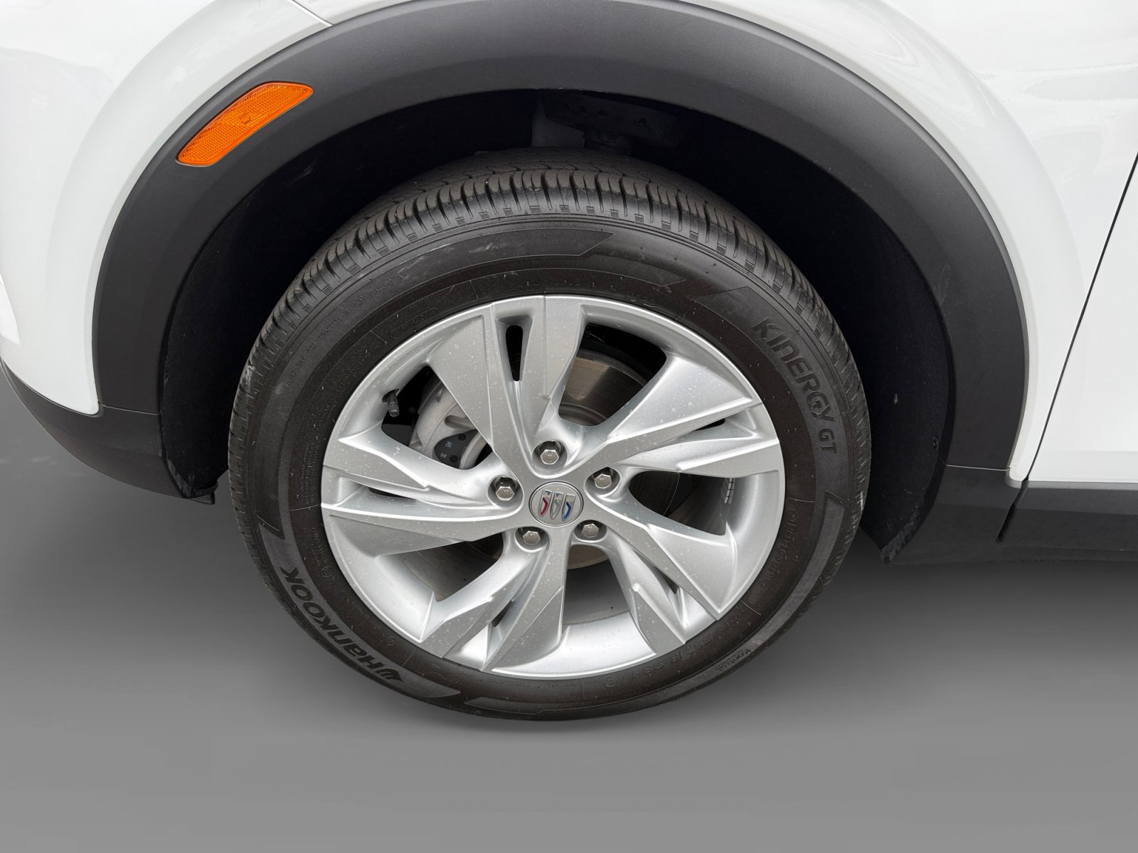 Used 2024 Buick Encore GX Preferred w/ Comfort Package FWD image 9