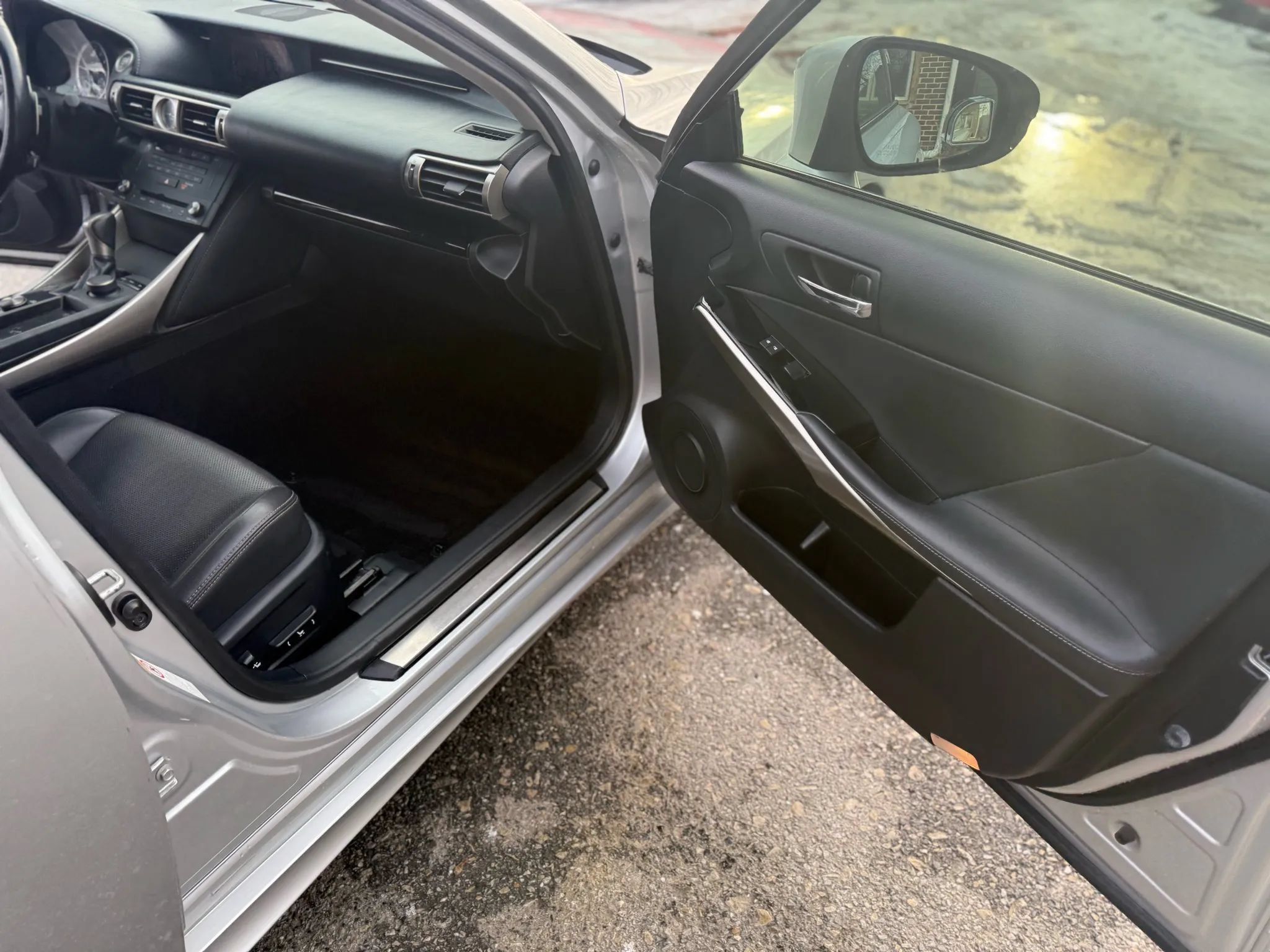 Used 2016 Lexus IS 200t RWD image 18