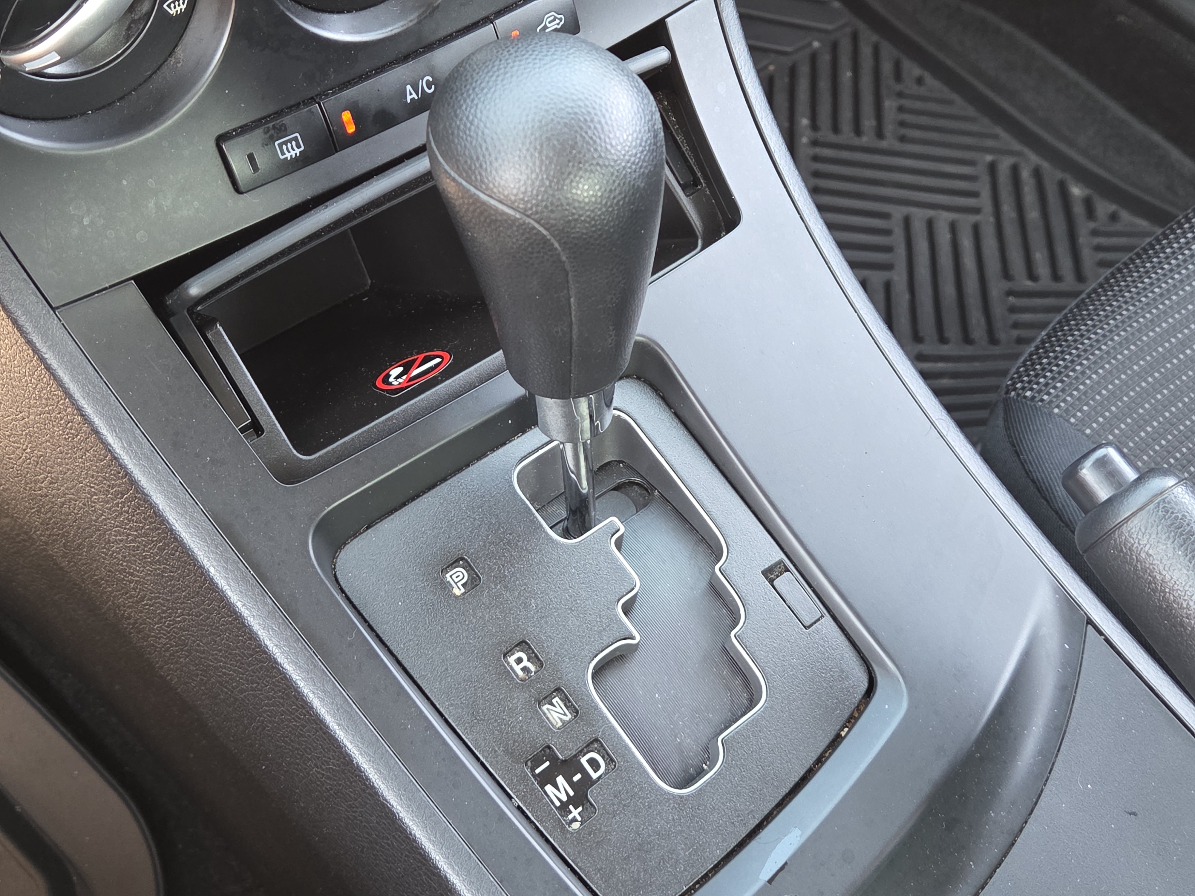Used 2012 MAZDA MAZDA3 i Sport FWD image 16