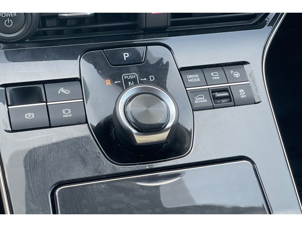 Certified 2024 Subaru Solterra Limited w/ Limited Package image 31