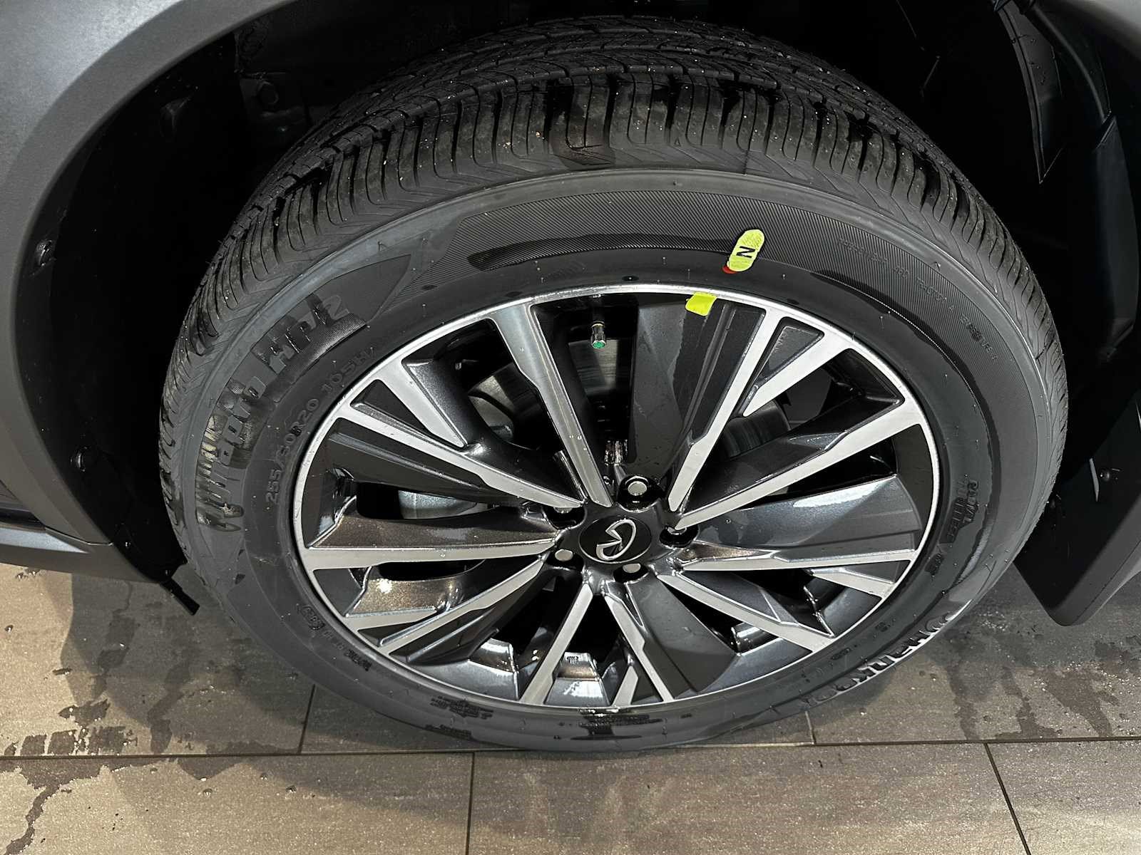 New 2026 INFINITI QX60 Luxe image 6