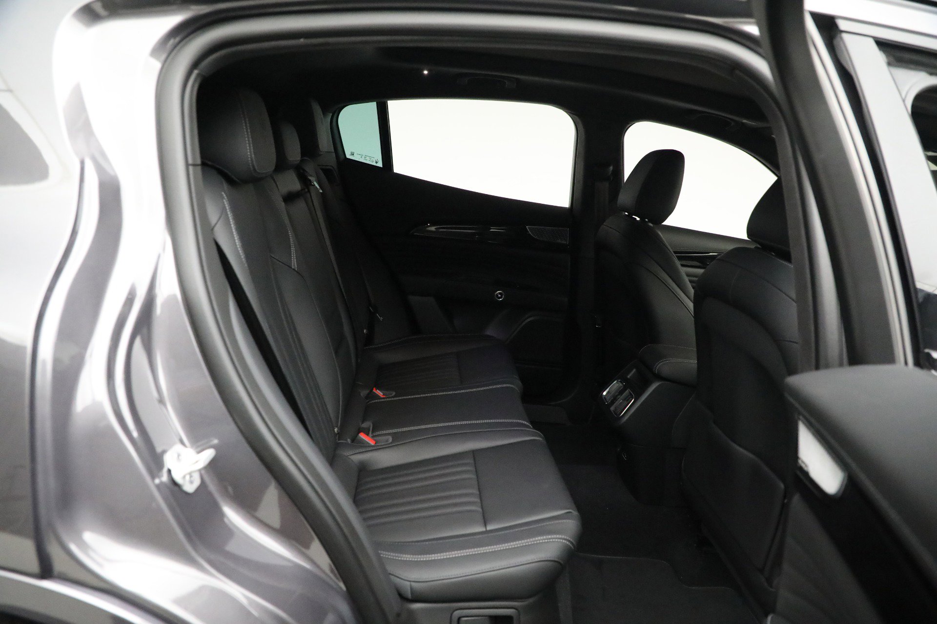 New 2024 Maserati Grecale GT image 31