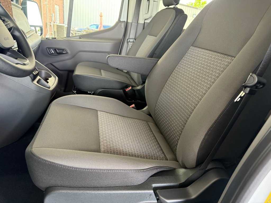 New 2025 Ford Transit 350 XLT RWD image 4