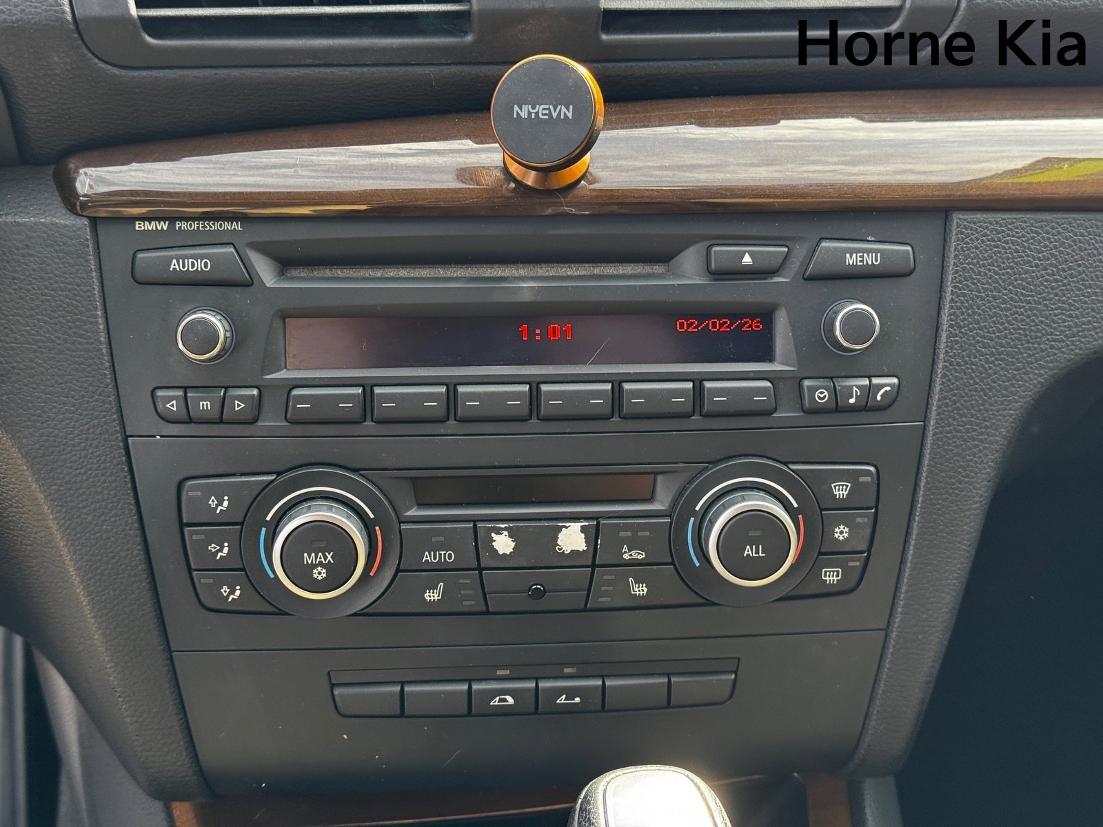 Used 2011 BMW 128i Convertible image 20