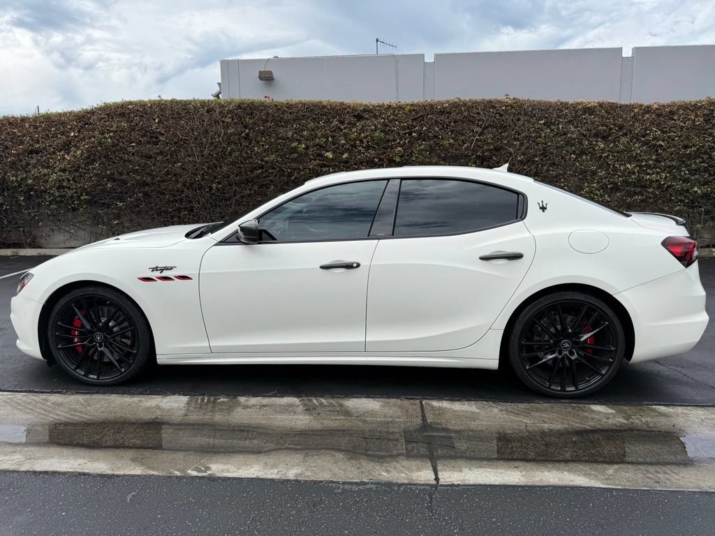 Used 2023 Maserati Ghibli Trofeo RWD image 7