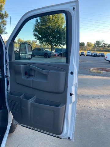 Used 2018 Chevrolet Express 2500 Work Van w/ Driver Convenience Package image 18