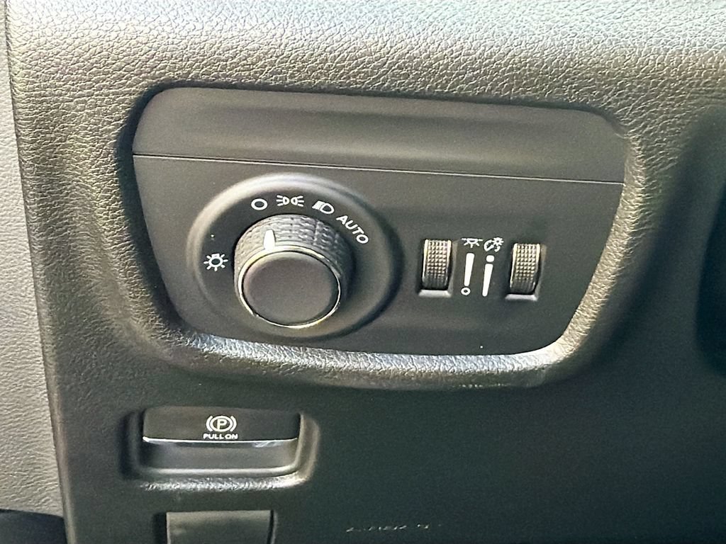 New 2026 Jeep Grand Cherokee L 4WD image 36