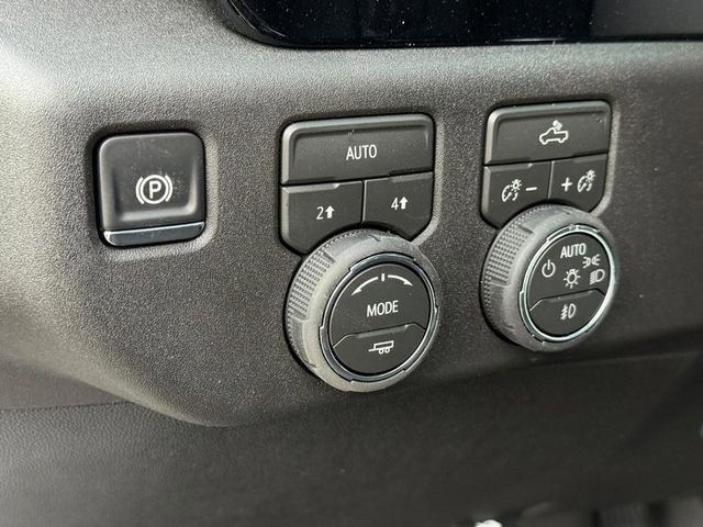 New 2026 Chevrolet Silverado 1500 RST w/ Redline Edition AWD/4WD image 16