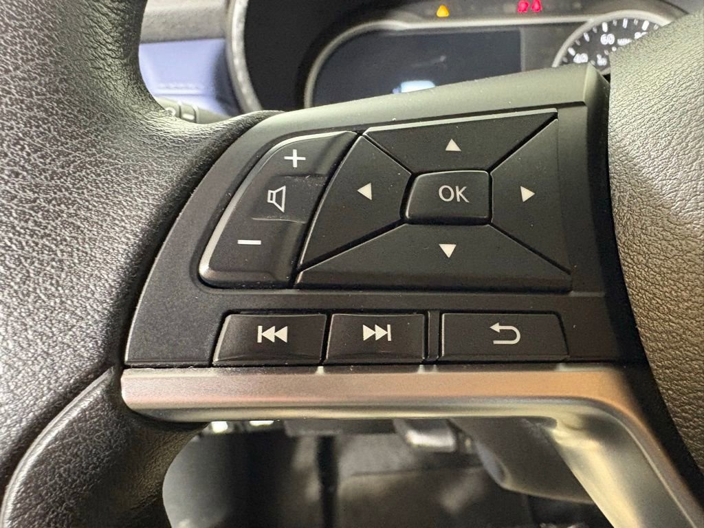 Used 2023 Nissan Versa SV image 23