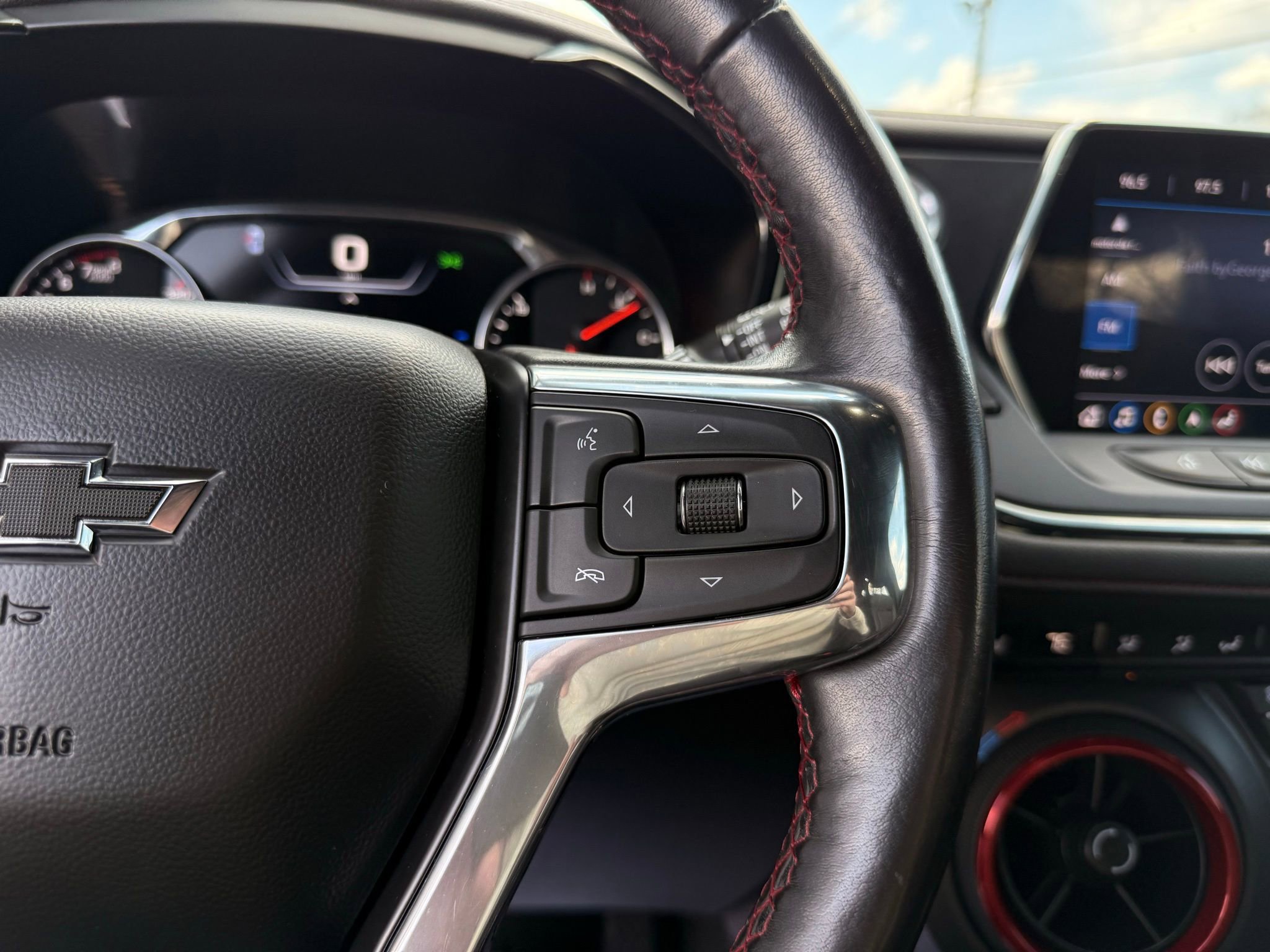 Used 2022 Chevrolet Blazer RS image 48