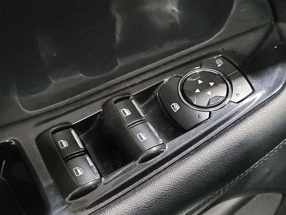 Used 2016 Ford Edge SEL w/ Equipment Group 201A AWD/4WD image 33