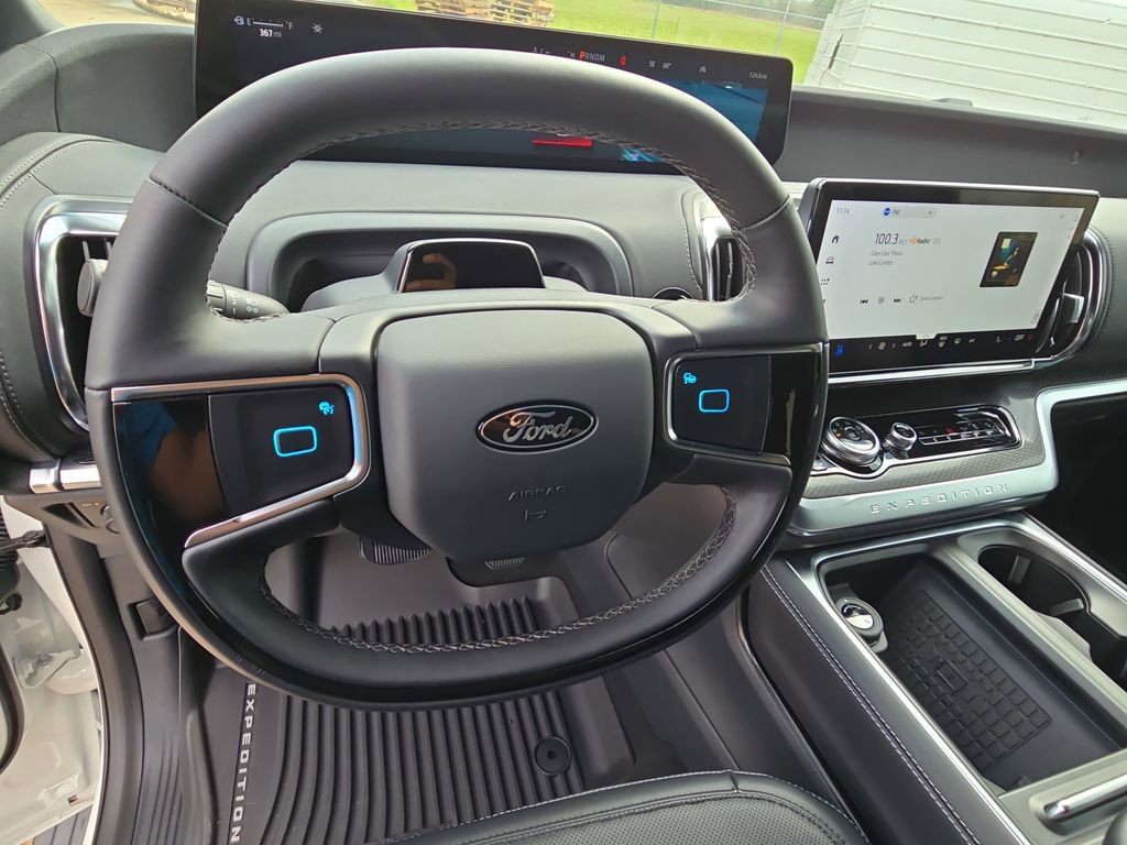 New 2025 Ford Expedition Max Platinum w/ Stealth Performance Package image 17
