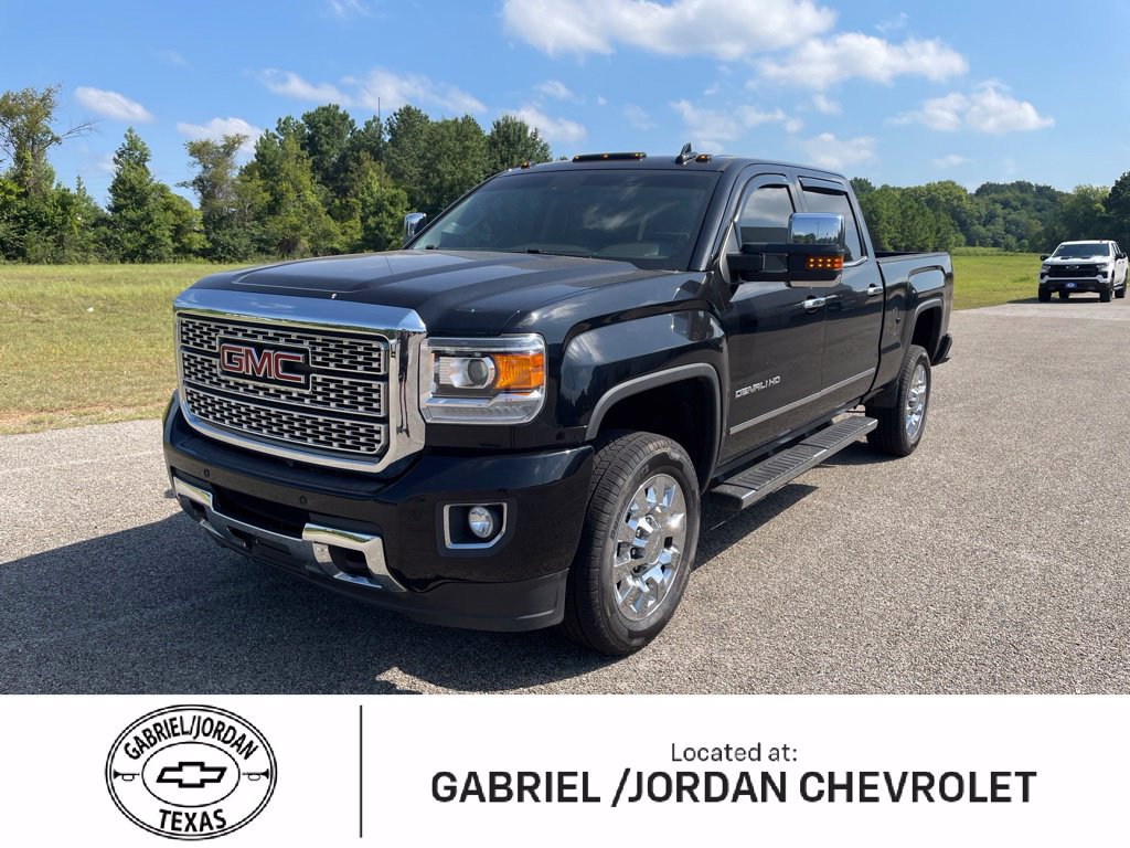 Used 2019 GMC Sierra 2500 Denali AWD/4WD image 1