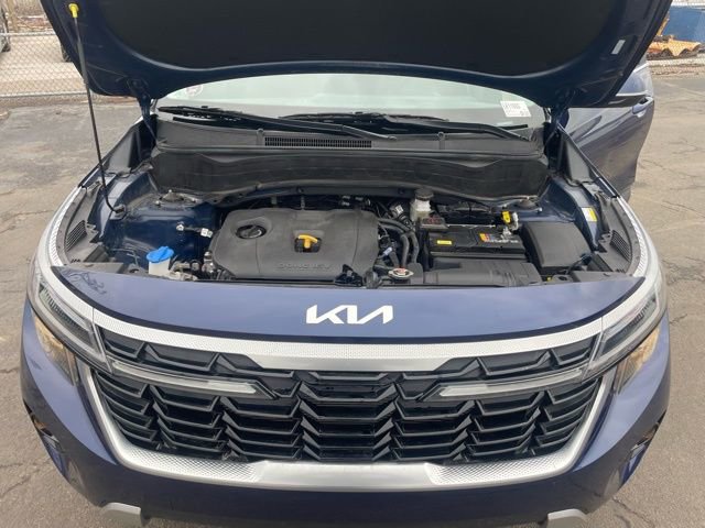 Certified 2025 Kia Seltos EX w/ EX Sunroof Package image 20