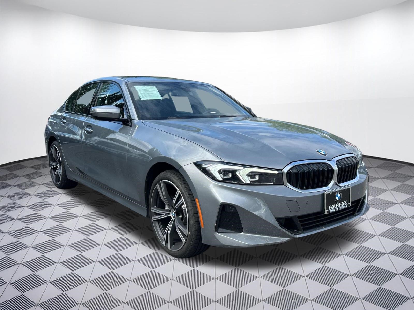Used 2023 BMW 330i xDrive Sedan w/ Premium Package AWD/4WD image 7