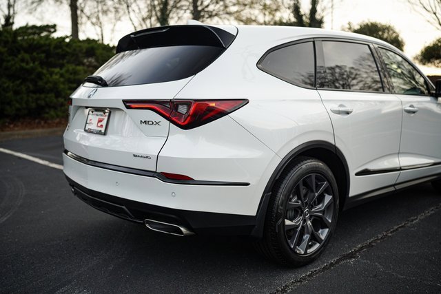 Used 2023 Acura MDX A-Spec image 9