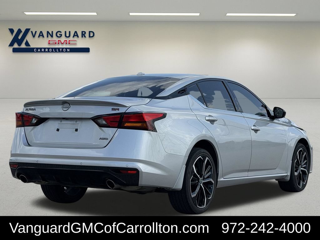 Used 2024 Nissan Altima 2.5 SR AWD/4WD image 9