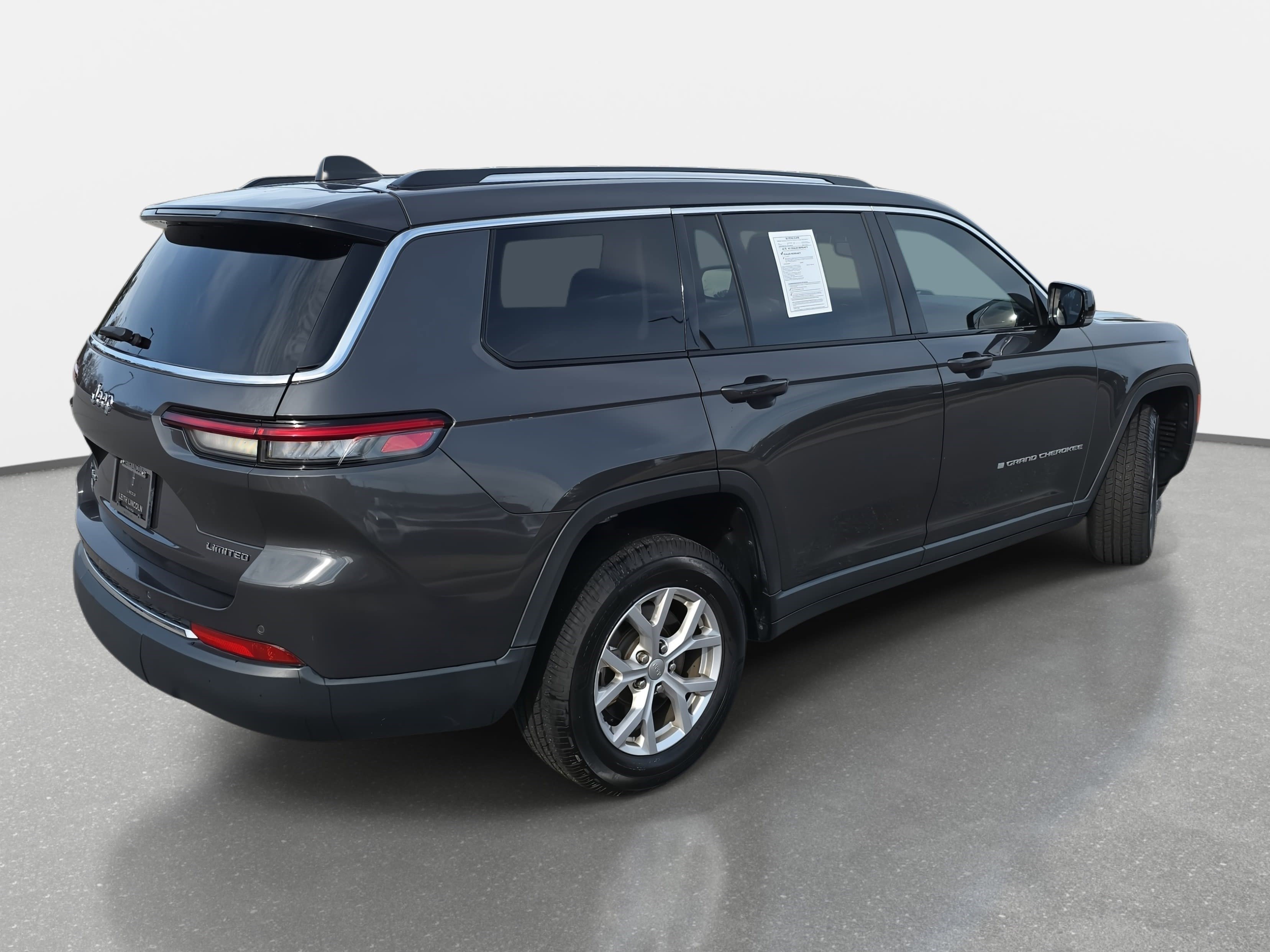 Used 2022 Jeep Grand Cherokee L Limited image 5